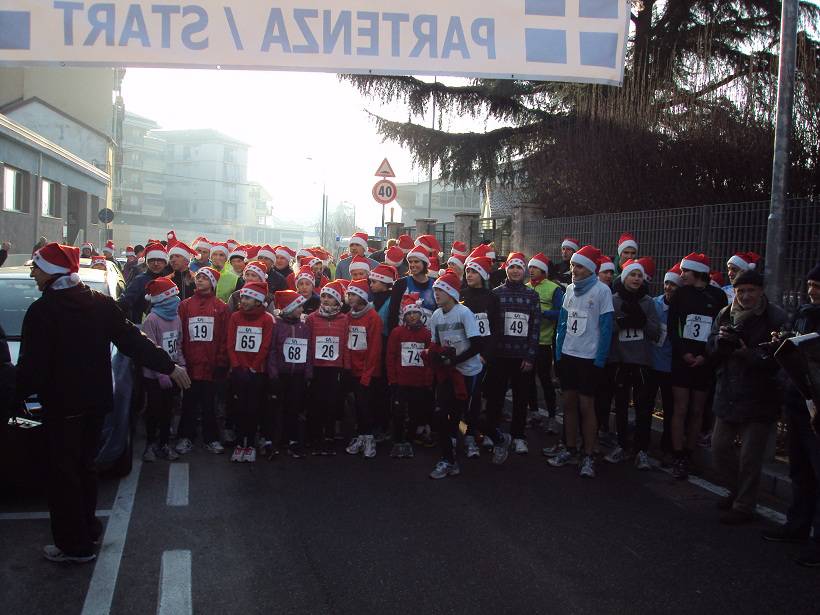 Asti, grande successo per la prima Christmas Running