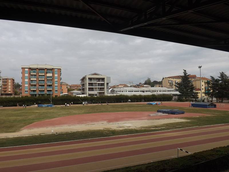 Entro la fine del 2014 spogliatoi e pista di atletica rinnovati