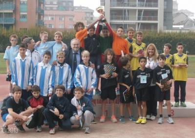 La Brofferio vince la corsa campestre a staffetta delle Scuole Medie (foto)