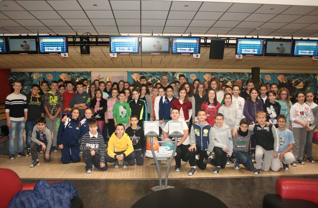 Prosegue a colpi di birilli abbattuti il Torneo di Bowling delle Scuole Medie