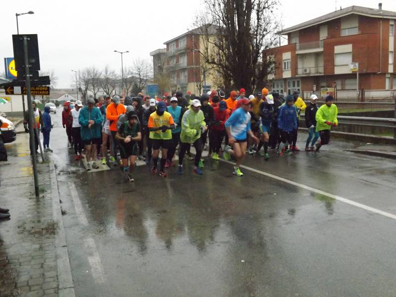 Asti, 150 eroici alla 36a Corsa del Panettone