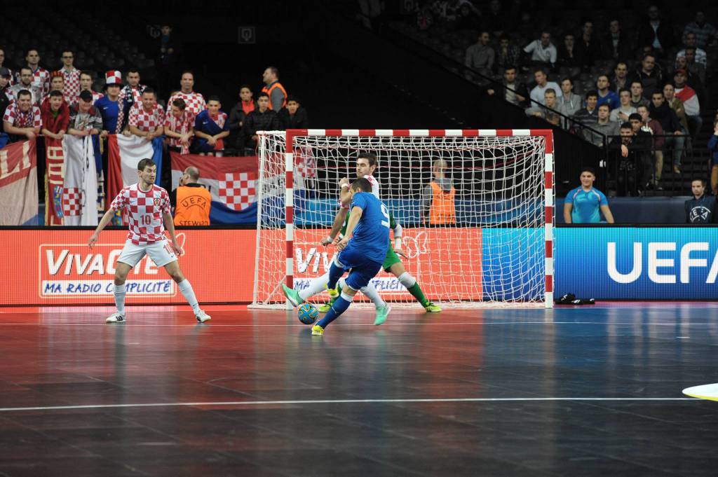 Fortino-gol manda l'Italia in semifinale degli Europei di Calcio a 5