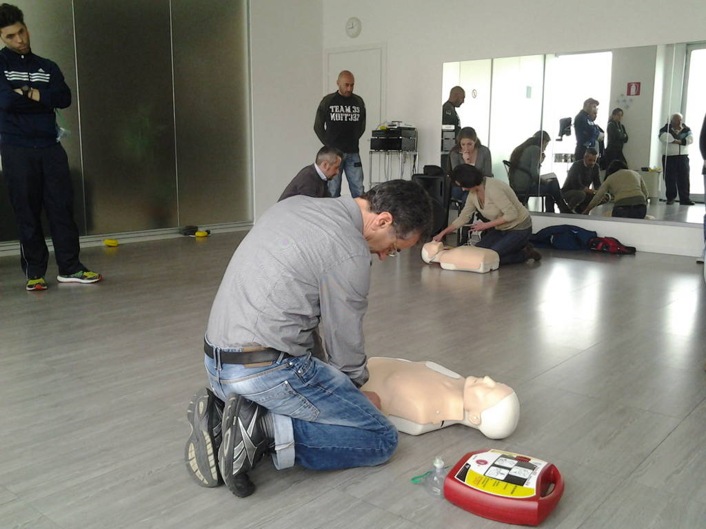 L'Aics Asti in campo per formare esperti di defibrillatori