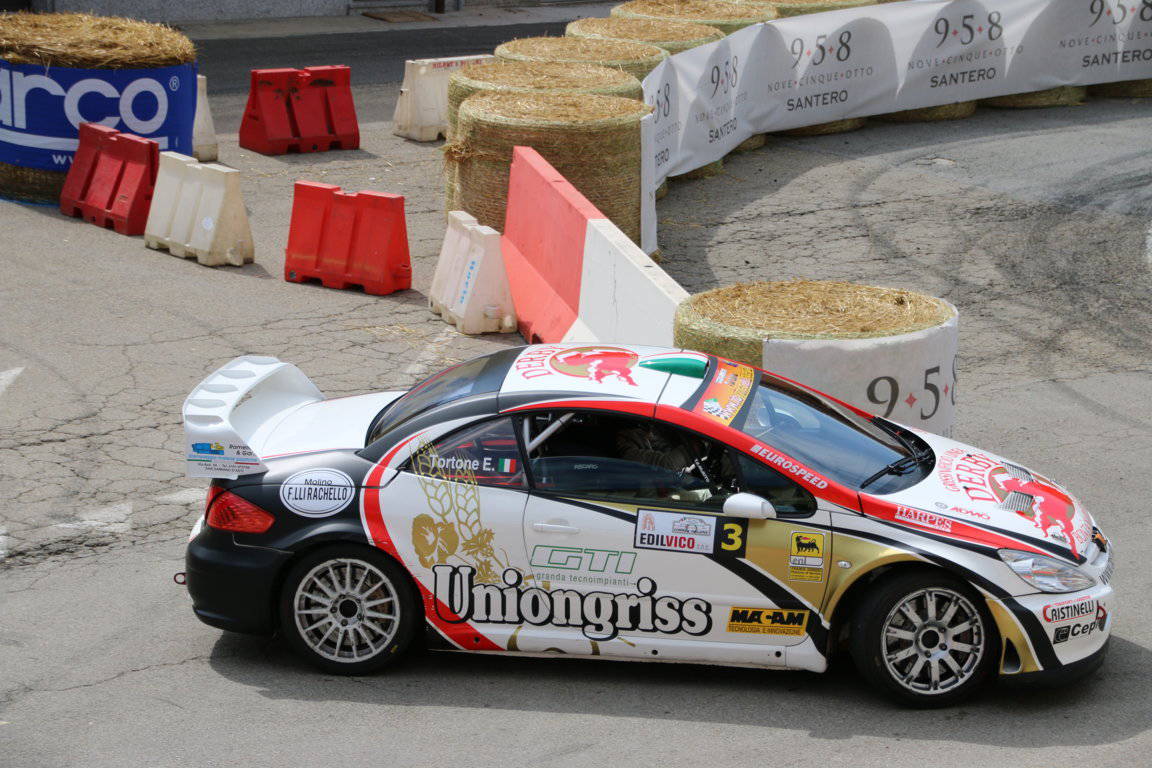 Enrico Tortone vince una spettacolare edizione del San Damiano Motor Event 2014 (foto)