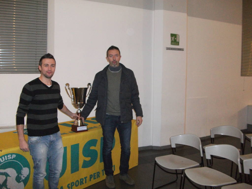 La ”Castiati Assicurazioni” premiata dalla Uisp di Bra per la vittoria del Campionato 2013/14