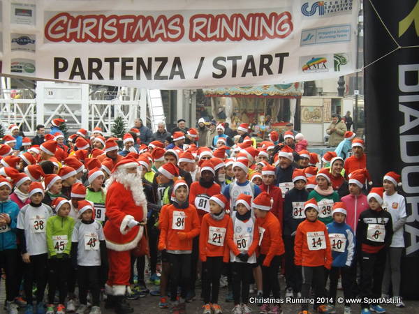 La Christmas Running ravviva le vie del centro di Asti (Foto)