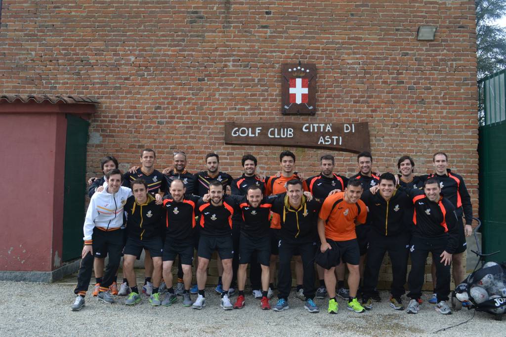 Tra foot-golf e golf una piacevole mattinata al Città di Asti per i giocatori dell'Asti calcio a 5 (foto)