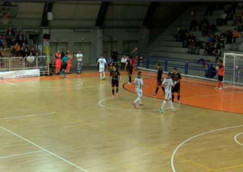 L'Orange Futsal non sa più vincere, con il Cogianco non bastano tre reti di vantaggio