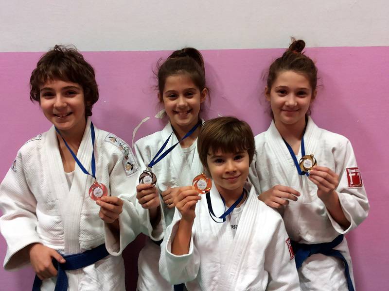 Tante medaglie per i judokas della Pol. Cr Asti al Trofeo Samurai di Giaveno