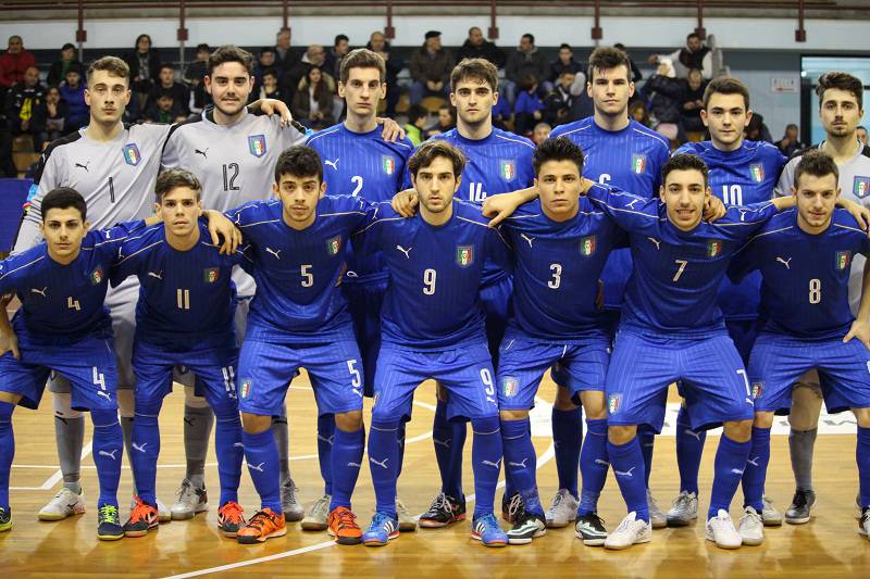 La Nazionale Under 21 di Futsal dilaga con la Romania, doppietta per l'orange Azzoni