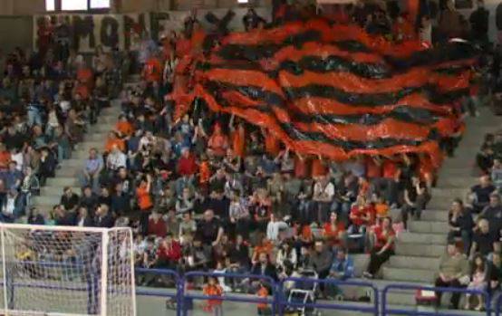 Al via la prevendita dei biglietti per la finale scudetto di Futsal, pullman orange per le due trasferte a Teramo