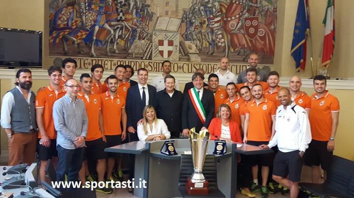 Consegnato il sigillo della Città di Asti all'Orange Futsal e a Claudio Giovannone