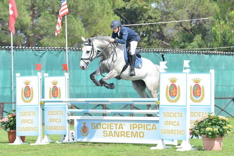 Equitazione: al Concorso Internazionale di Sanremo prima vittoria per il giovanissimo Pietro Serratore