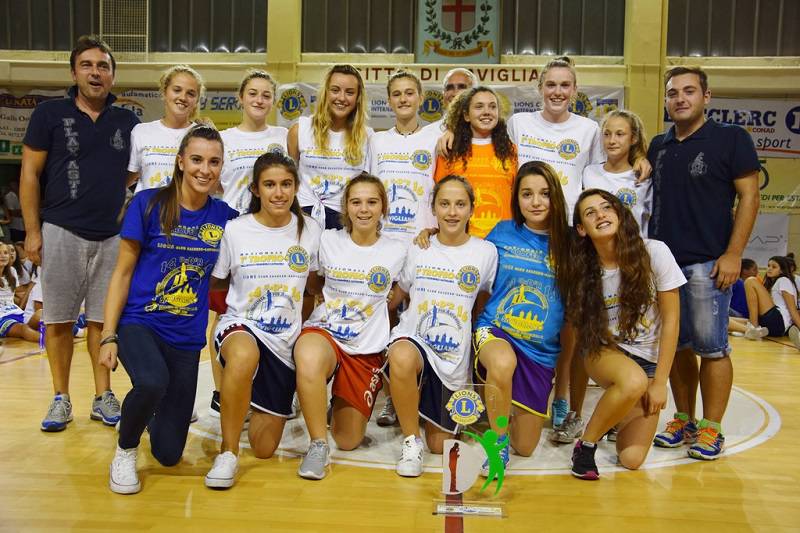 L'Under 14 della PlayAsti vince il Torneo "1° Trofeo Lions Clubs Una schiacciata per Antonello'' di Savigliano