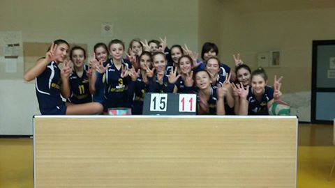 L'Under 14 della Pallavolo Valle Belbo vince uno scoppiettante derby con il Play Asti