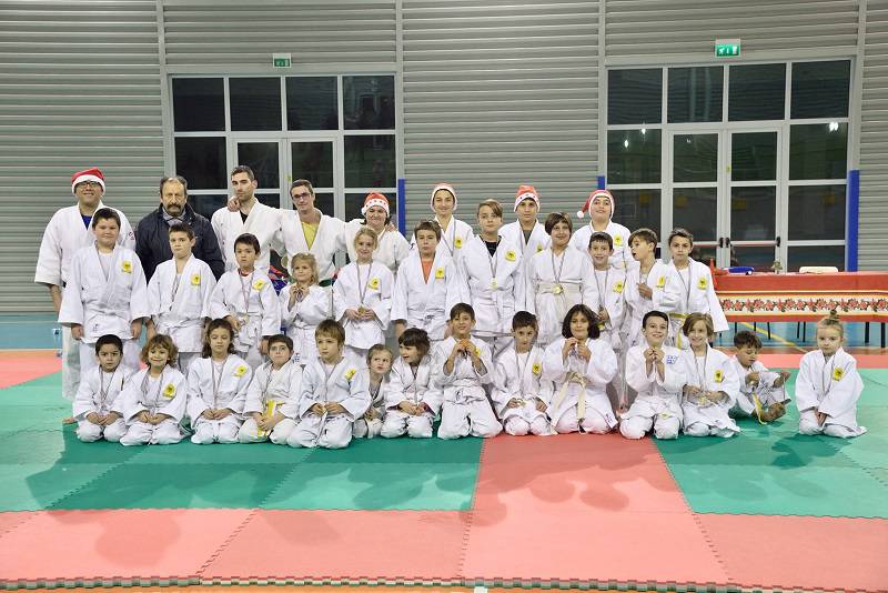 Con la Festa di Natale la Scuola Judo Shobukai chiude un 2016 coi fiocchi