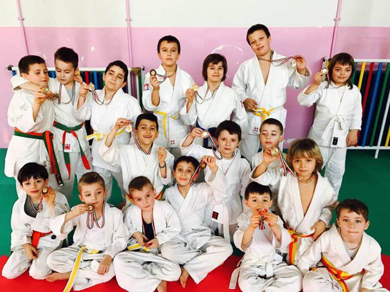 Pioggia di medaglie per gli atleti della Polisportiva Cr Asti alla Turin Cup di Judo