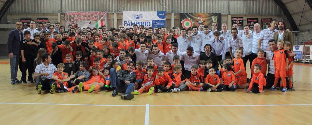 Grande festa al PalaSanQuirico per la presentazione dell’Orange Futsal