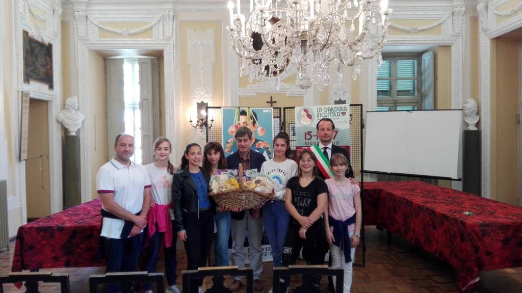 La Scuola Media Vittorio Alfieri di San Damiano vince la fase Regionale dei Campionati Studenteschi di calcio a 5 femminile