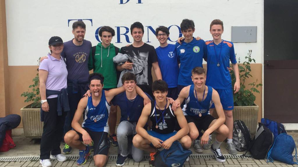La squadra di Atletica Leggera del Liceo “Vercelli” vince i Regionali dei Campionati Studenteschi e vola alle finali nazionali