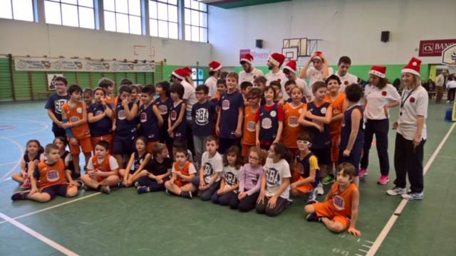 Festa di Natale per il minibasket della Scuola Basket Asti