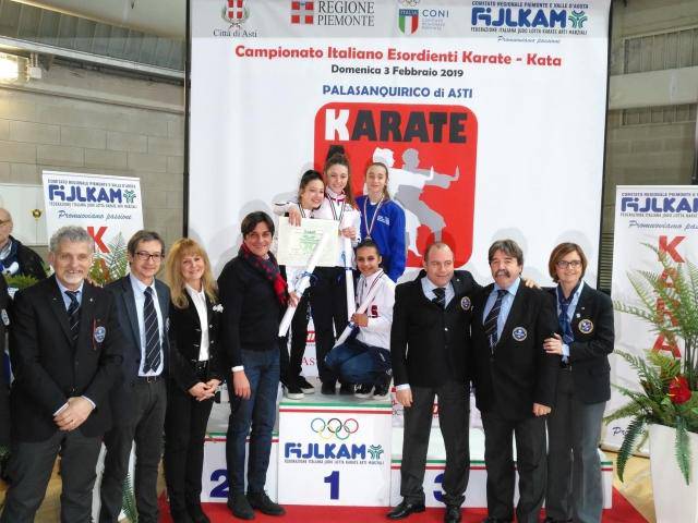 podio esordienti italiani kata 2019 asti