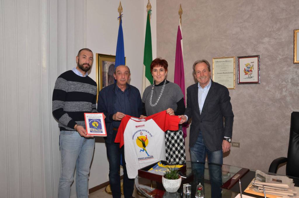 incontro ambasciatori questore