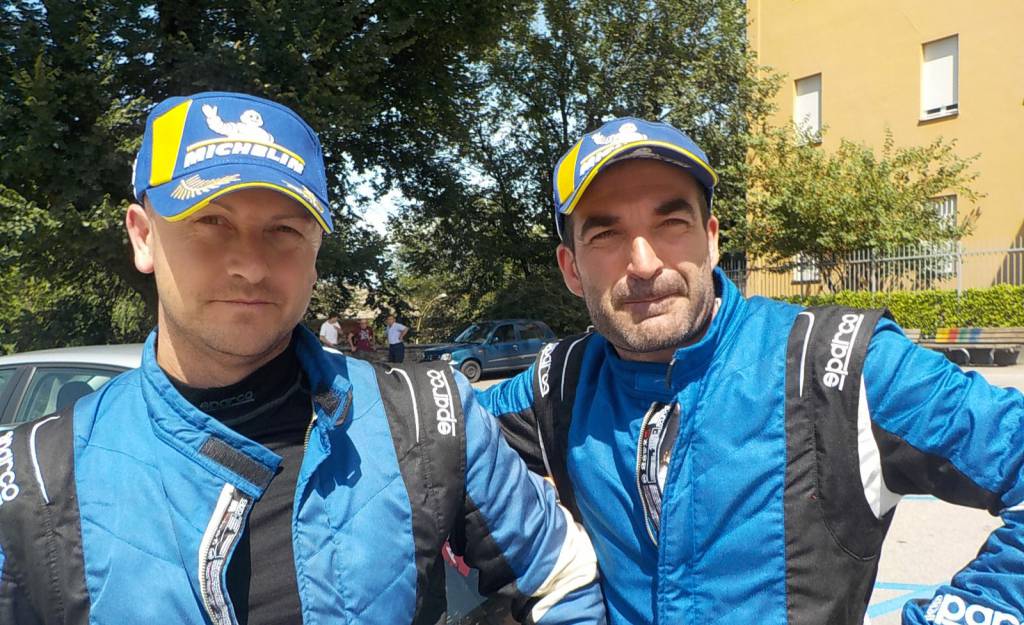 Vincenzo Torchio e Mauro Carlevero festeggiano la Coppa Rally di Zona 1