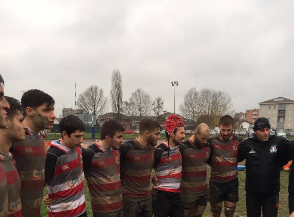 Il Monferrato Rugby vince il derby piemontese con Ivrea e avvicina il terzo posto