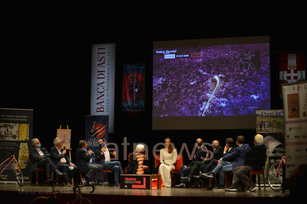 Asti, al Teatro Alfieri presentata ufficialmente la 19a tappa del Giro d’Italia 2020 che arriverà nella nostra città