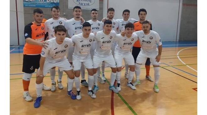 Serie B calcio a 5: l’Orange Futsal mantiene vivo il sogno playoff vincendo a Cagliari