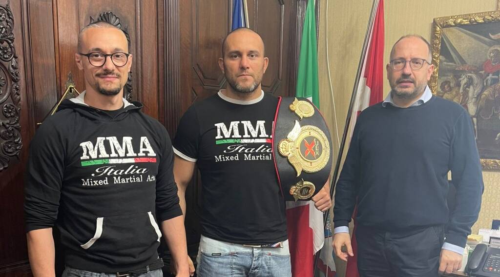 Ricevuto in municipio il campione italiano MMA Giuseppe Ruotolo