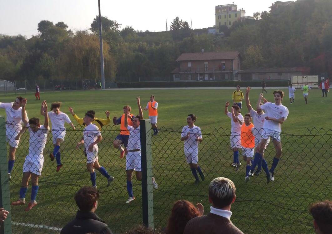 Doppio gioia per il Moncalvo Calcio: in Terza vittoria ad Isola, primo successo stagionale dell’Under 19