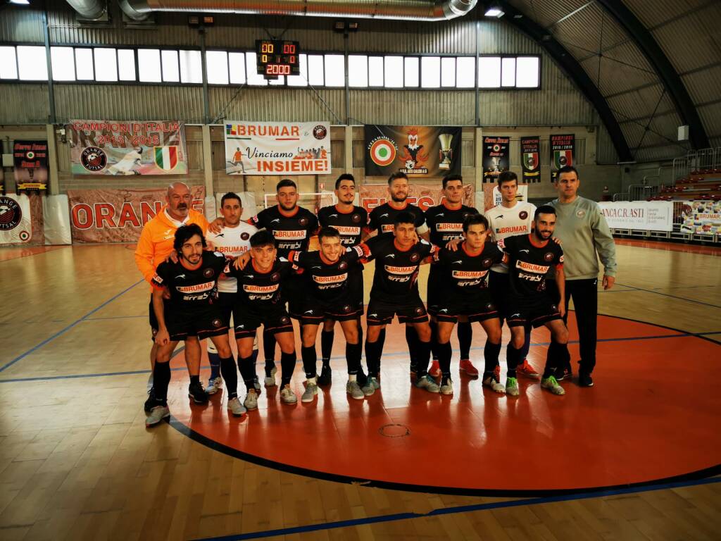 L’Orange Futsal supera ancora il Domus Bresso e si prepara per i playoff