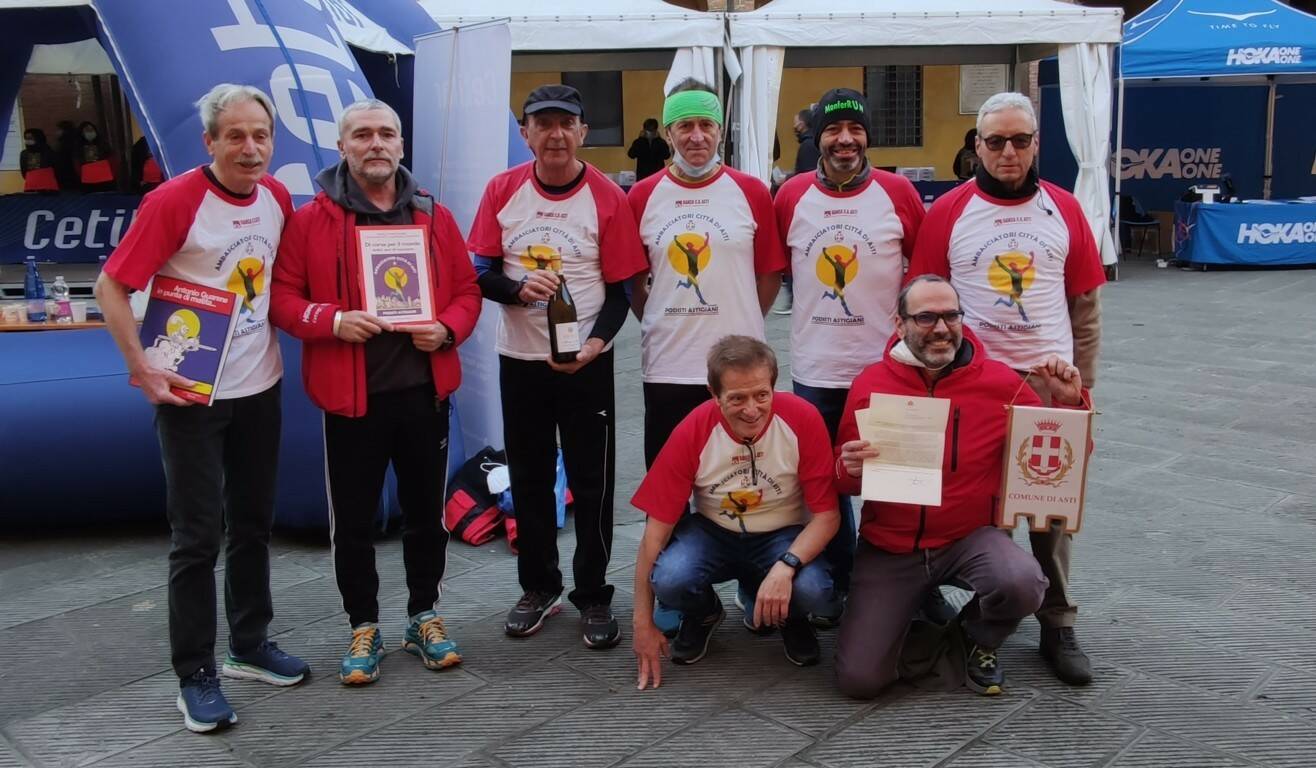 Gli Ambasciatori per lo Sport alla Maratona di Pisa nel ricordo di Gianluca Mastinu