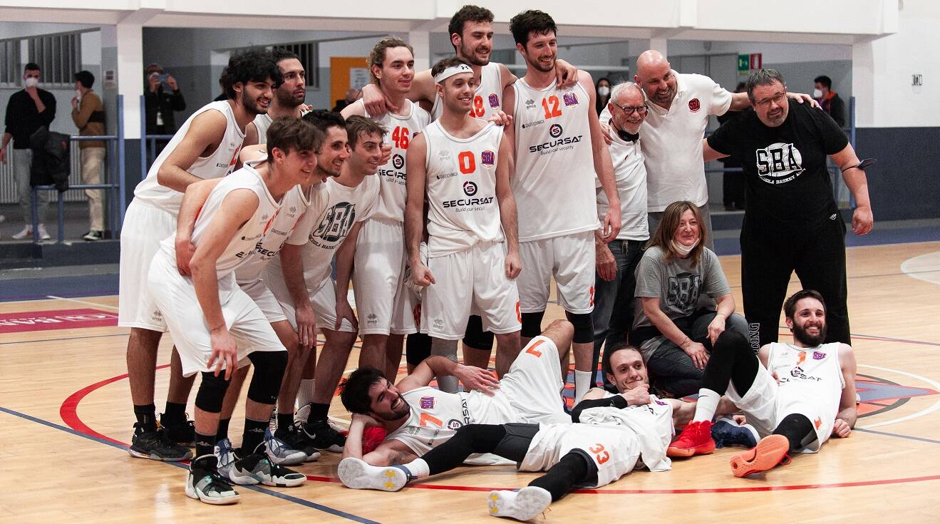 La Scuola Basket Asti supera Carmagnola all’overtime e continua la sua marcia imbattuta nei playoff