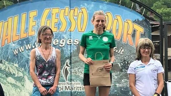 Atleti astigiani protagonisti al meeting di Cuneo, Debora Ferro campionessa regionale del KV a Roaschia