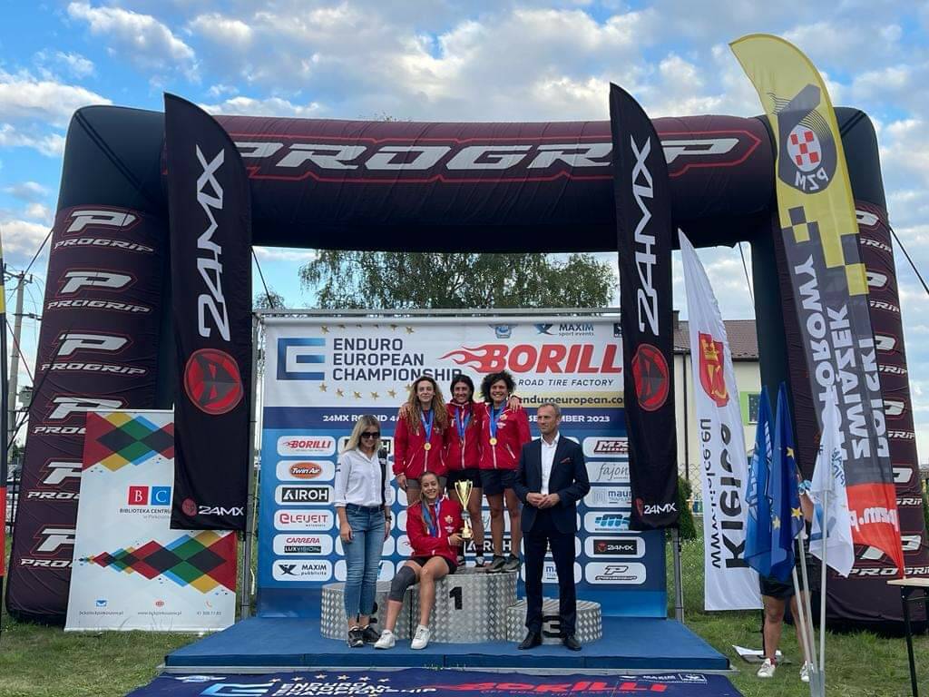 Moto Club Alfieri: Sabrina Lazzarino sul podio azzurro agli Europei enduro, ottime prestazioni anche all’Italiano Major