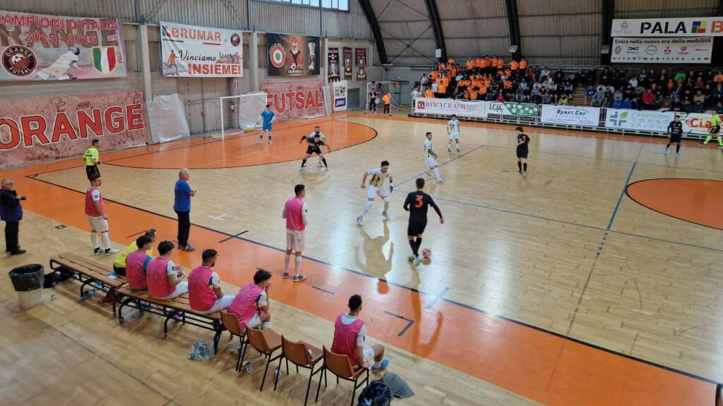 Serie A2 Calcio a 5: l’Avis Isola si impone del derby con l’Orange Futsal