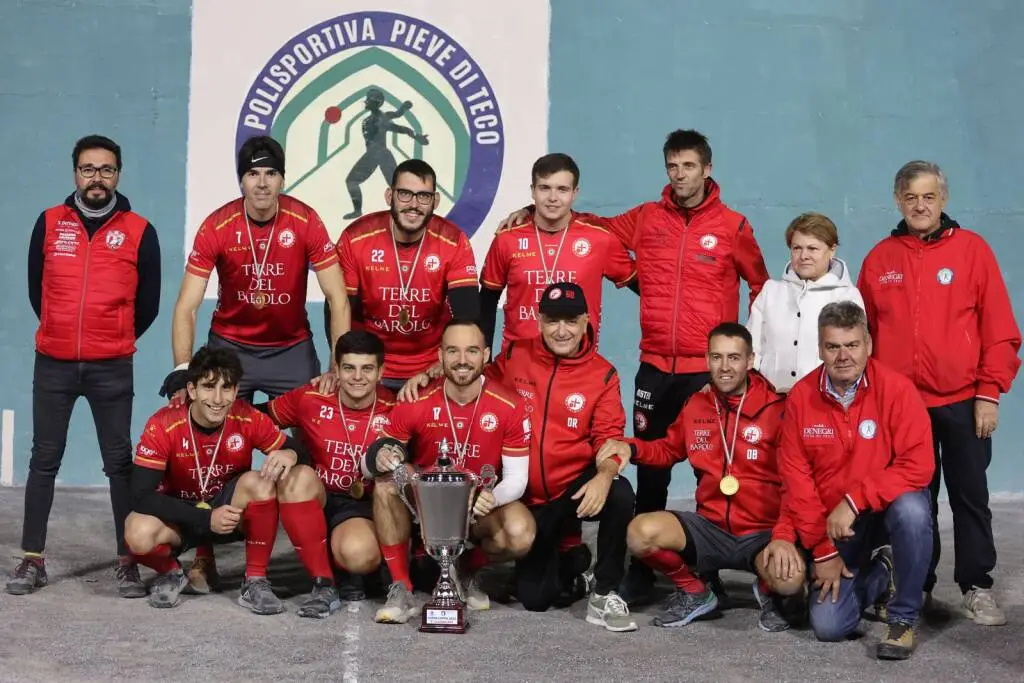 Pallapugno: l’Albese vince la supercoppa, questa sera l’Araldica Castagnole Lanze a caccia della semifinale scudetto